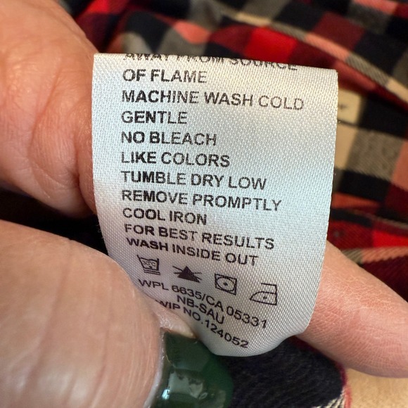 WOOLRICH Womens Red Black Tan Plaid Flannel Shirt Long Sleeve Button Up‎ Size L - Picture 6 of 11